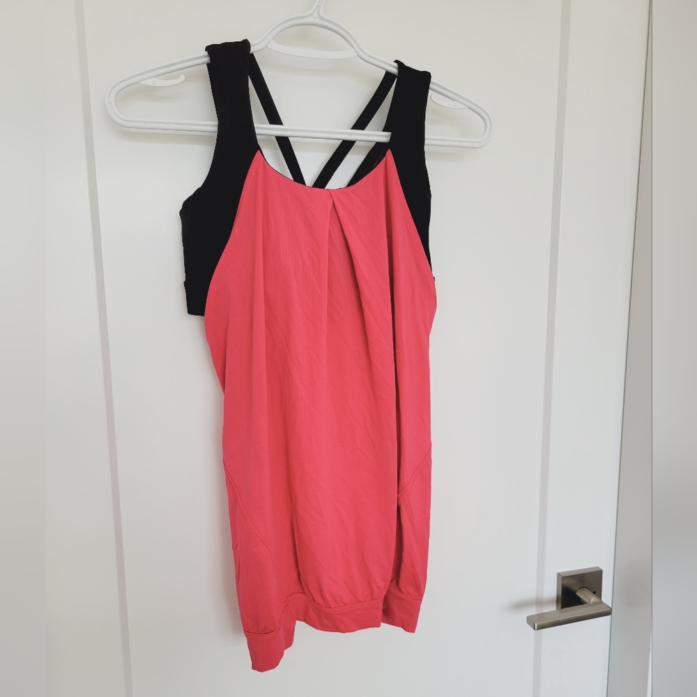 Lululemon tank size 6